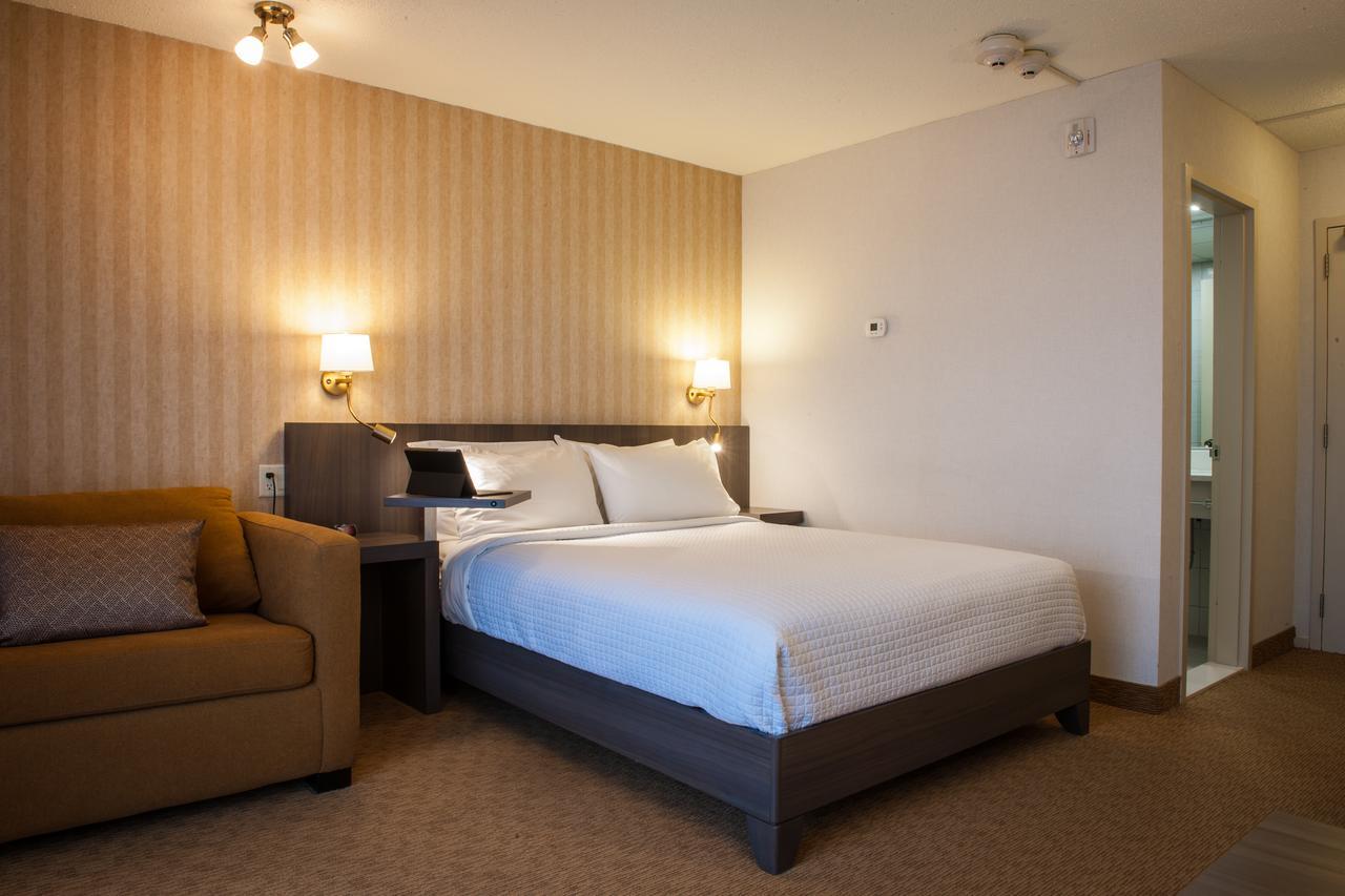 Hotel Castel Гранби Екстериор снимка