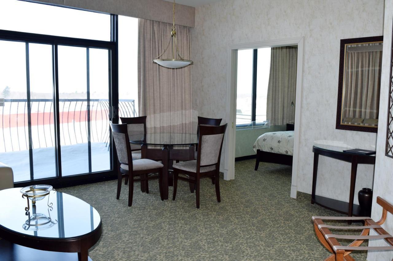 Hotel Castel Гранби Екстериор снимка